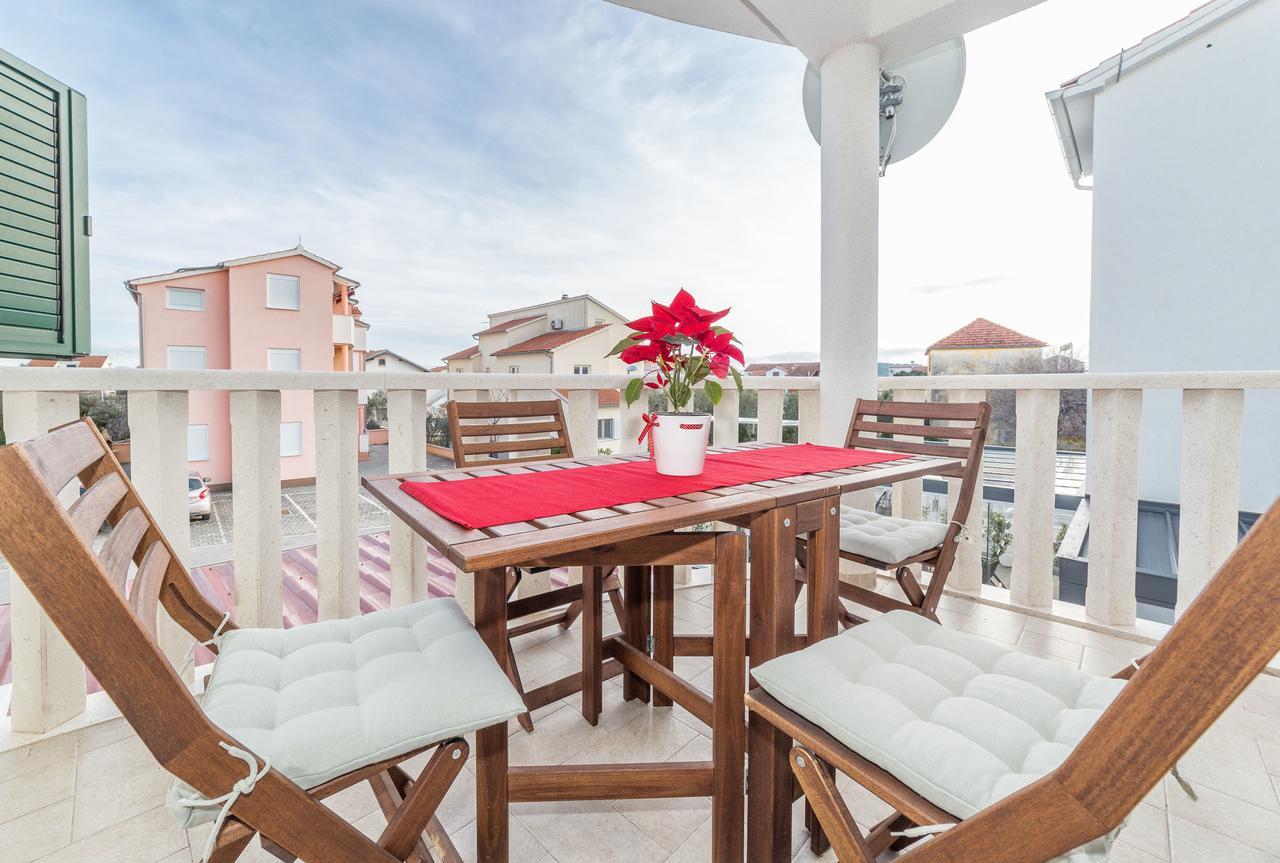 Apartman Dukic Vodice Exteriör bild