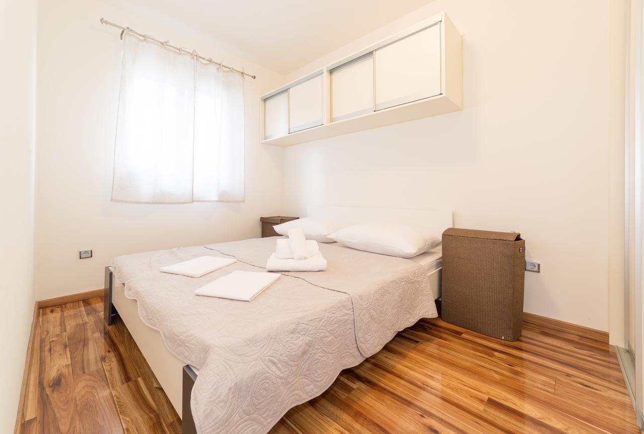 Apartman Dukic Vodice Exteriör bild
